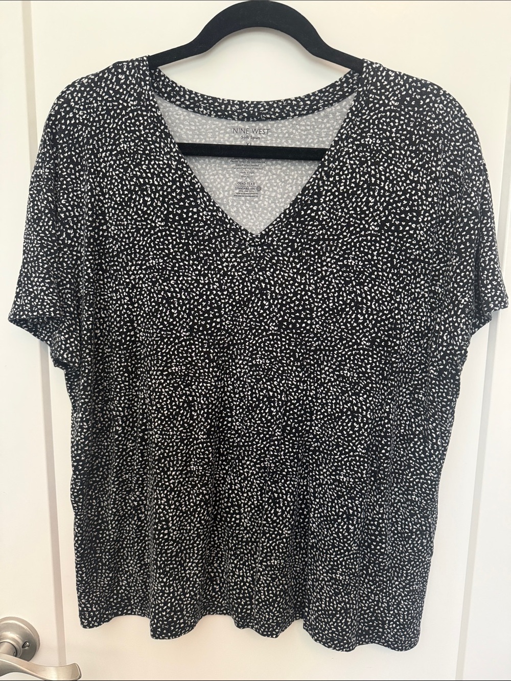 Nine West Black & White V-Neck Printed Tunic